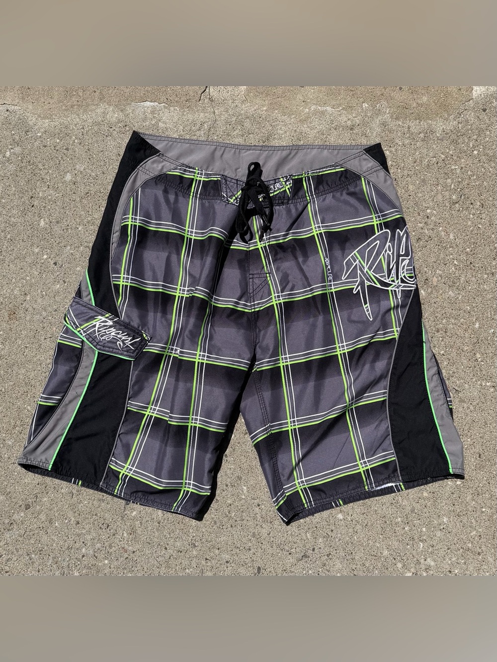 Vintage Y2K Rip Curl plaid side panel boardshort